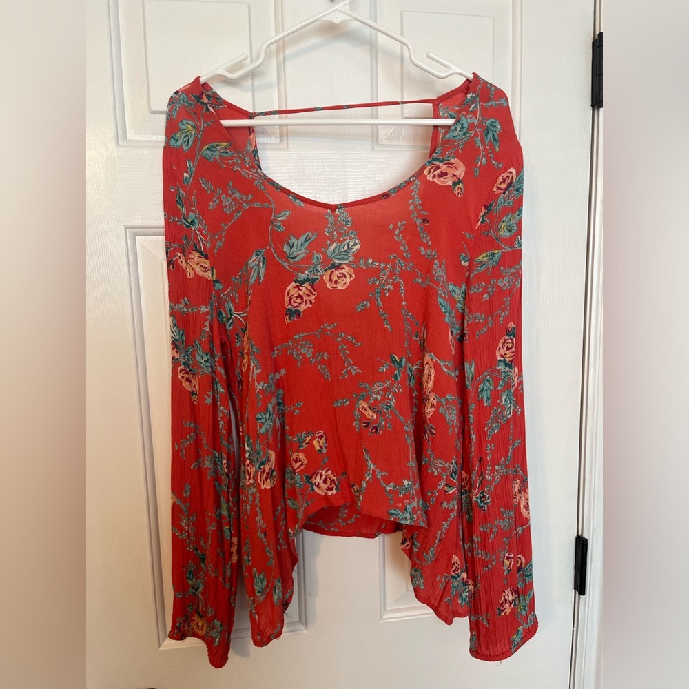 Flowy open back billabong top